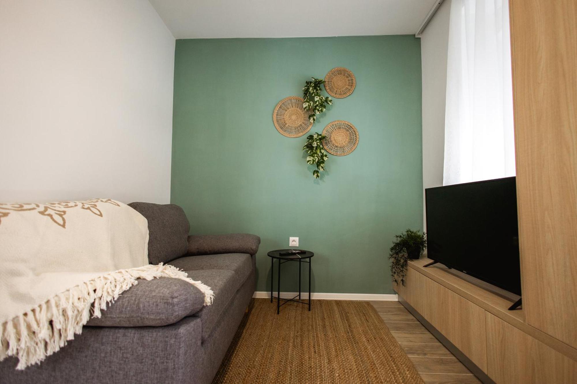 Cozy Studio Apartment In Osijek - Self Check In מראה חיצוני תמונה