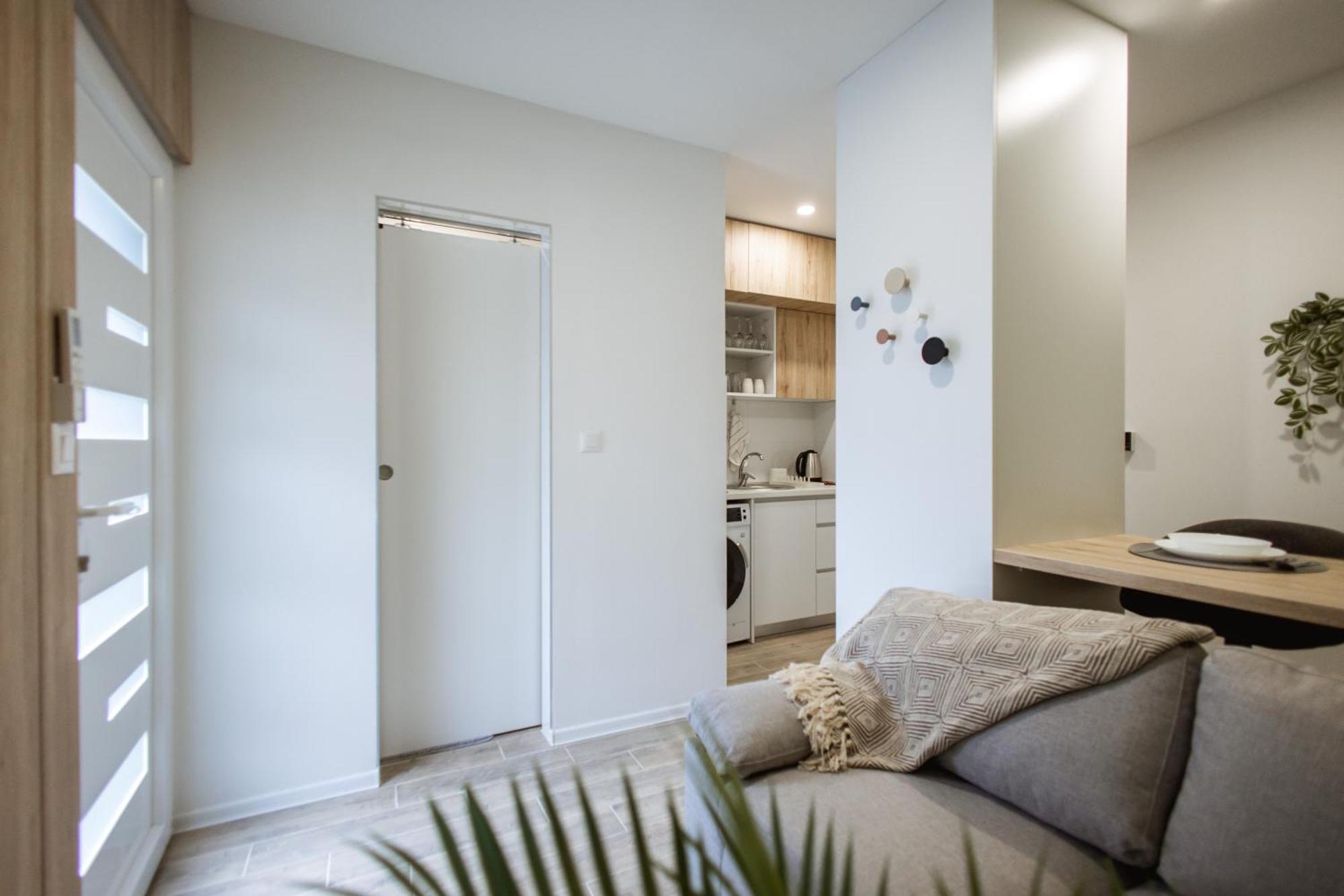 Cozy Studio Apartment In Osijek - Self Check In מראה חיצוני תמונה